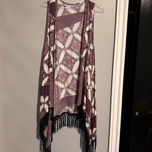 Women’s sleeveless open front cardigan vest size L/XL from Maurices